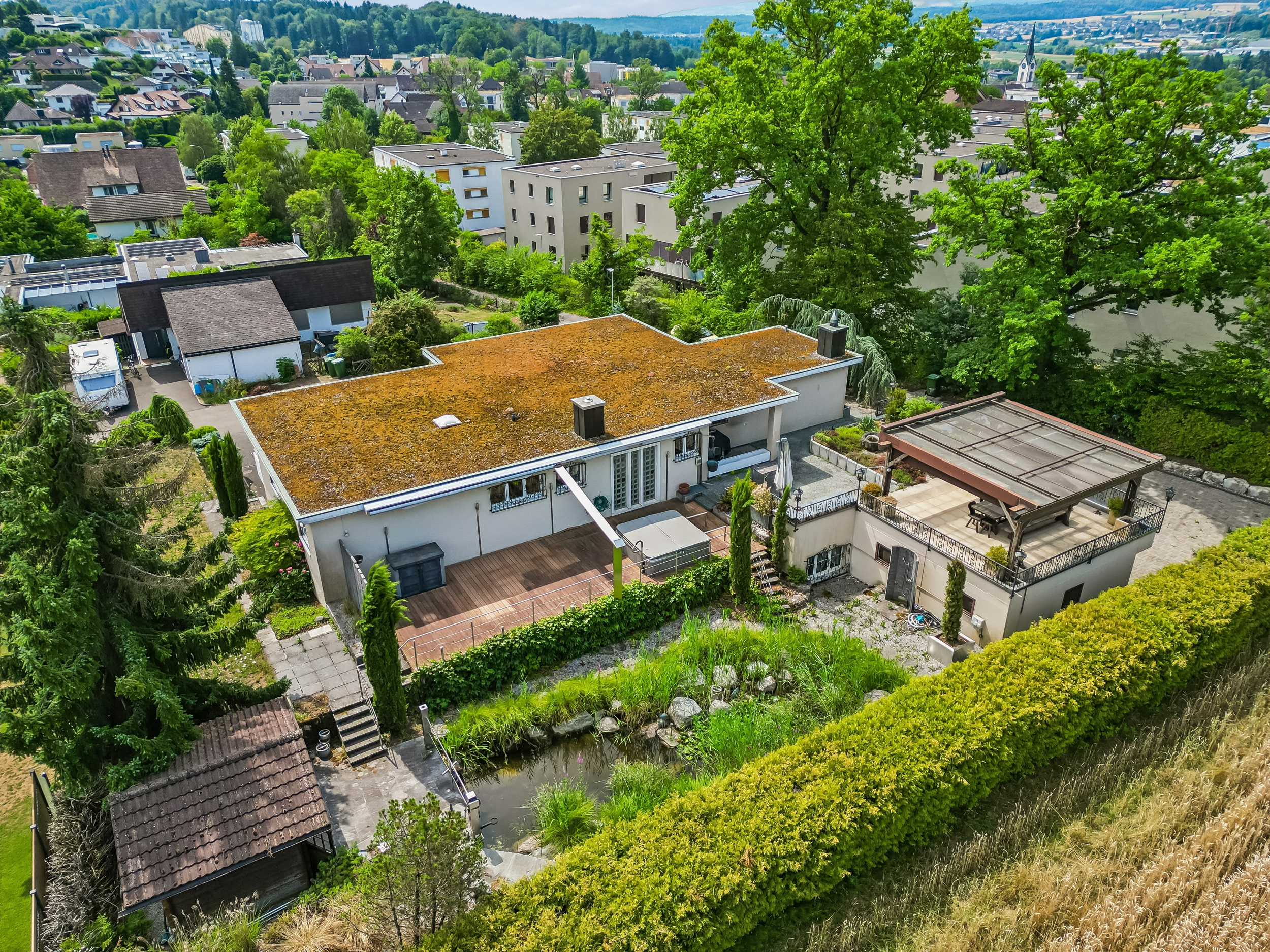 Aussenanlage vorher